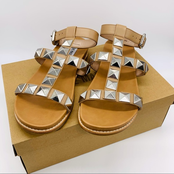 Steve Madden Women's Daft Metal Embellishment Tan Flat Sandals - Picture 4 of 11